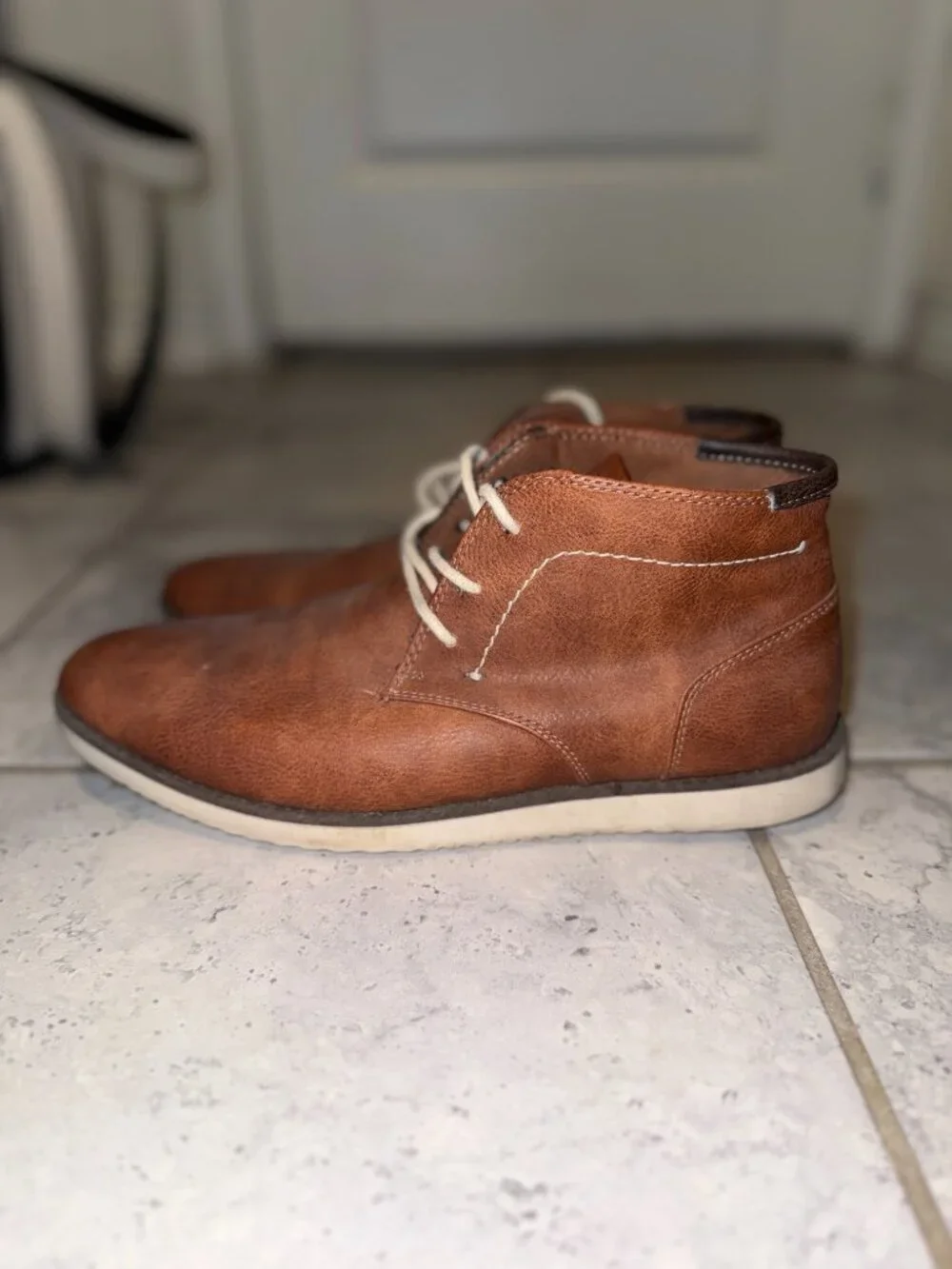 Dr. Scholl's Men's Chukka Boots Brown Size 9 Lace-Up Scroll